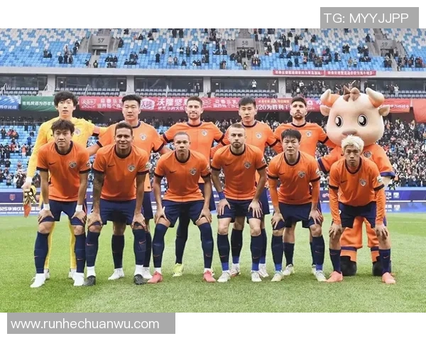 球星亲自直播足球赛事精彩瞬间粉丝互动体验全新升级